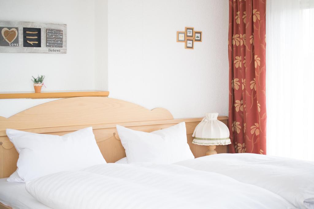 Noahs Arche Pension Поттенштайн Номер фото